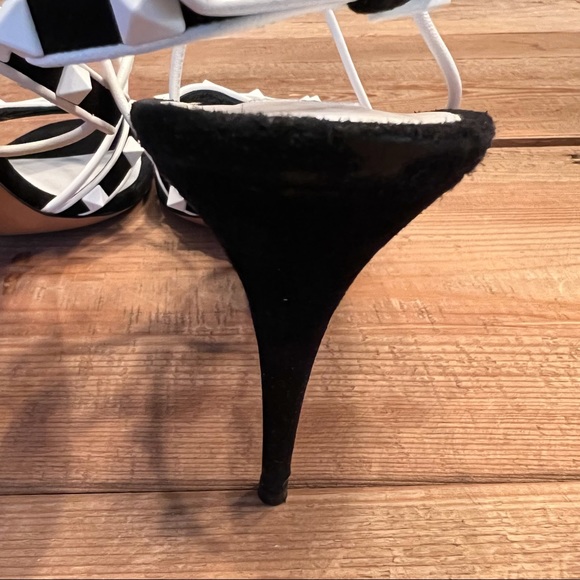 Valentino Rockstud Sandals - Picture 13 of 16